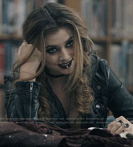 Beth’s hooded leather jacket on Scream