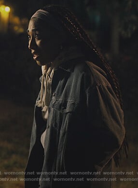 Peri’s blue corduroy jacket on Light as a Feather