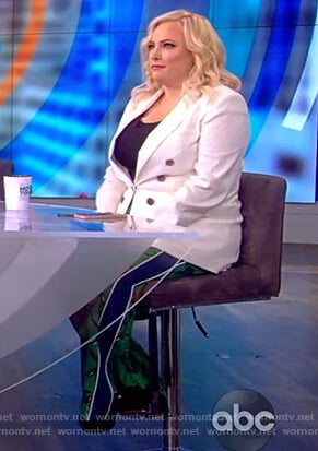 Meghan’s white blazer and button side pants on The View