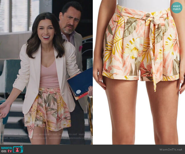 Joie Jaklynn Shorts worn by Alicia Mendoza (Denyse Tontz) on Grand Hotel