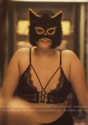 Kat’s black lace corset bra on Euphoria