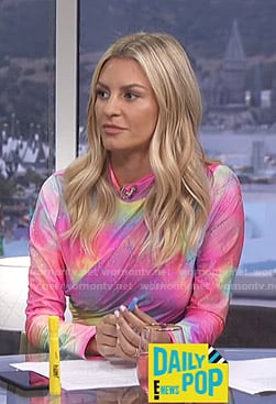 Morgan’s tie dye long sleeve top on E! News Daily Pop