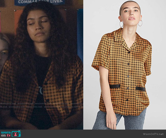 Stussy Geometric Short Sleeve Shirt worn by Rue Bennett (Zendaya) on Euphoria