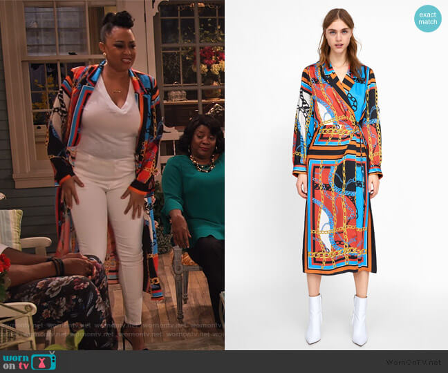 Zara Chain Print Dress worn by Cocoa McKellan (Tia Mowry-Hardrict) on Family Reunion