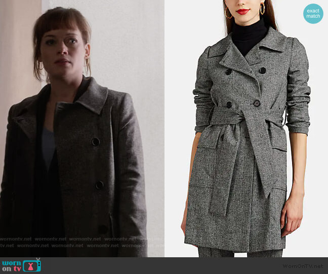 Barneys New York Herringbone Trench Coat worn by Lisa Donovan (Jane Levy) on What/If