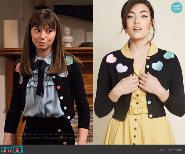 Collectif Short and Sweetheart Cropped Cardigan worn by Molly (Lauren Lindsey Donzis) on No Good Nick