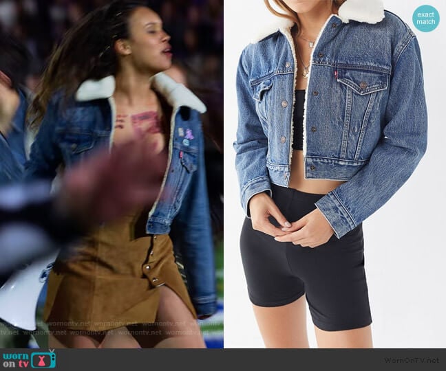 Levi Denim Sherpa Cropped Trucker Jacket worn by Jessica Davis (Alisha Boe) on 13 Reasons Why