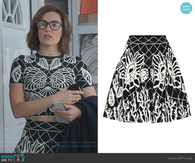 Alexander McQueen Jacquard Skirt worn by Quinn (Laura Benanti) on Younger