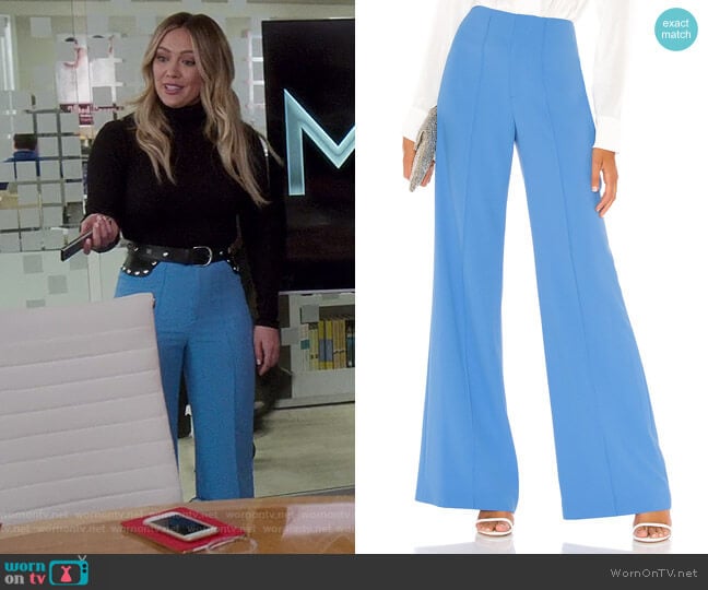 Alice + Olivia Dylan Pants worn by Kelsey Peters (Hilary Duff) on Younger