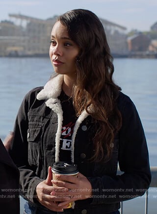 Jessica’s black denim shearling jacket on 13 Reasons Why