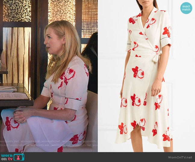 Ganni Harley Crepe Dress worn by Pauline (Jennifer Westfeldt) on Younger