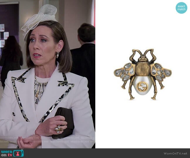 Gucci Bee Ring with Crystals and Pearl worn by Diana Trout (Miriam Shor) on Younger