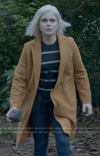 Liv’s mustard coat on iZombie