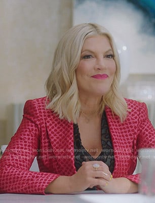 Tori’s pink print blazer on BH90210