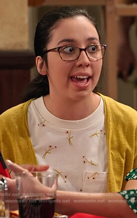 Riley’s white floral tee on No Good Nick
