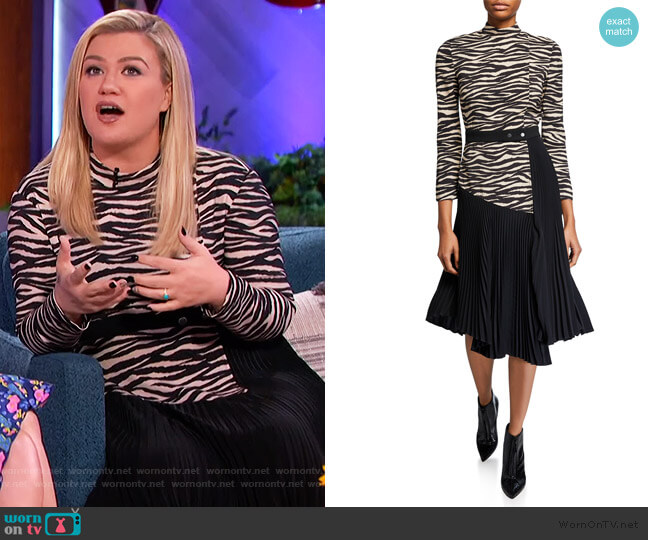 A.L.C. Peyton Zebra Mock-Neck Pleated Dress worn by Kelly Clarkson on The Kelly Clarkson Show