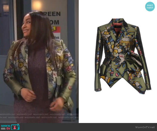 Dsquared2 Jacquard Blazer worn by Raven Baxter (Raven-Symoné) on Ravens Home