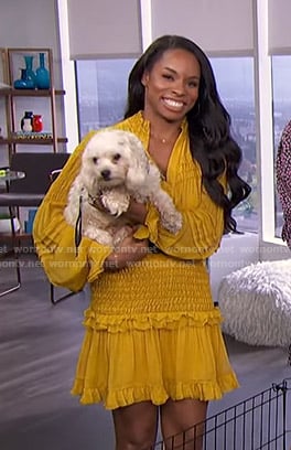 Devyn Simone’s yellow smocked dress on E! News Daily Pop