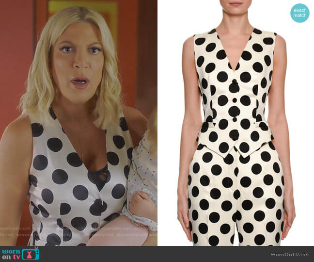 Dolce & Gabbana Polka-Dot Duchess Satin Vest worn by Tori Spelling (Tori Spelling) on BH90210