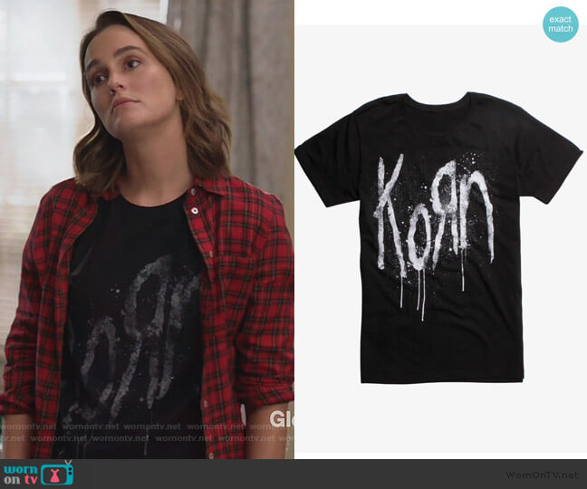 Still A Freak Korn T-shirt worn by Angie (Leighton Meester) on Single Parents