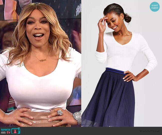 A New Day Long Sleeve V-Neck T-Shirt worn by Wendy Williams on The Wendy Williams Show