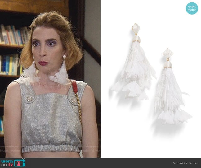 Baublebar Sesilia Feather Drop Earrings worn by Lauren (Molly Bernard) on Younger