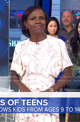 Deborah Roberts’s white chain print dress on Good Morning America