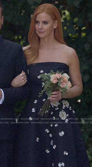Donna’s floral embellished strapless dress on Suits