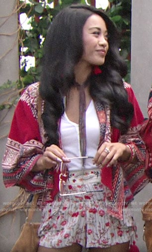 Indio’s floral shorts on The Young and the Restless