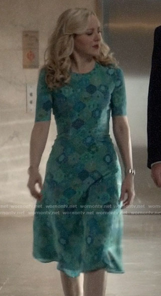 Marissa’s green tile print dress on Bull