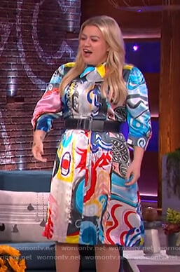 Kelly’s satin print shirtdress on The Kelly Clarkson Show