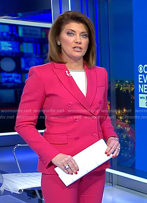Norah’s pink blazer on CBS Evening News