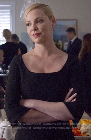 Samantha’s black three-quarter sleeve dress on Suits