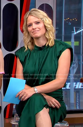 Sara’s green ruched satin dress on GMA Strahan Sara And Keke