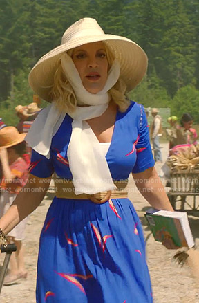 Tori’s blue printed maxi dress on BH90210