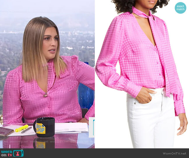 Veronica Beard Nicky Top worn by Carissa Loethen Culiner on E! News