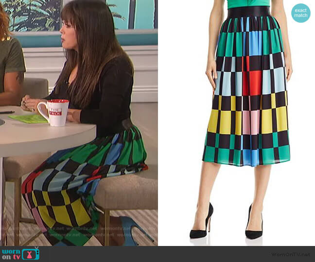 Alice + Olivia Melda Geometric Print Midi Skirt worn by Marie Osmond on The Talk
