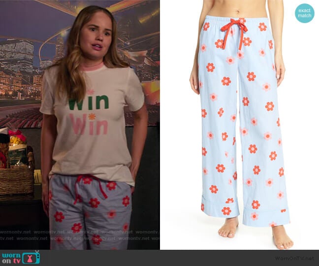 Ban.do Retro Daisy Sleep Pants worn by Patty Bladell (Debby Ryan) on Insatiable