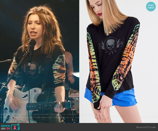 Future State Skull Tie-Dye Long Sleeve Tee worn by Sammi Karras (Katelyn Nacon) on Light as a Feather