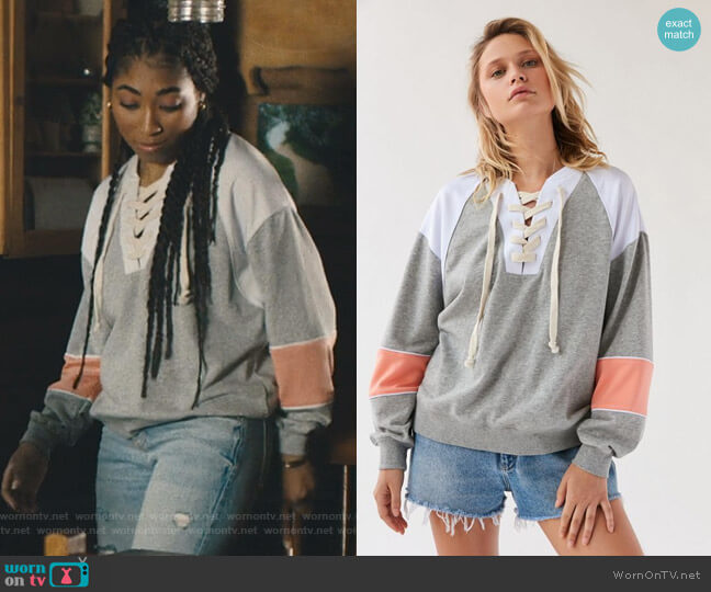 Out From Under Colorblock Lace-Up Crew Neck Sweatshirt worn by Peri (Adriyan Rae) on Light as a Feather
