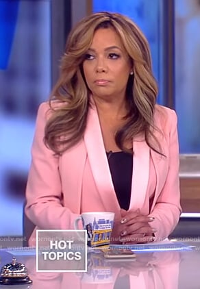 Sunny’s pink belted blazer on The View