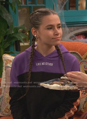 Tess’s Like No Other cropped hoddie on Ravens Home