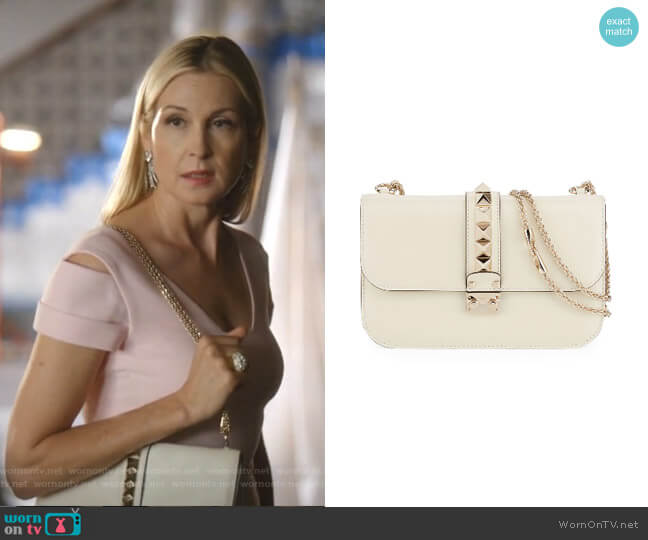 Valentino Rockstud Flap Shoulder Bag worn by Melissa Daniels (Kelly Rutherford) on Dynasty