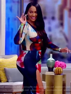 La La Anthony’s abstract print bodycon dress on The View