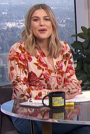 Carissa’s rose print blouse on E! News Daily Pop