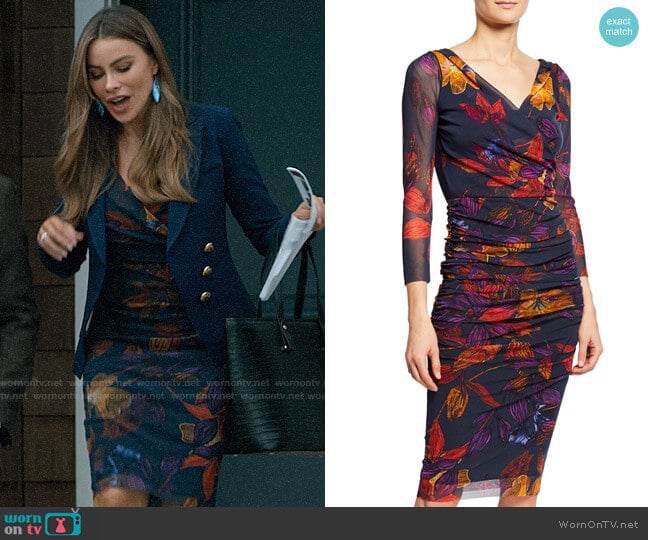 Fuzzi Leaf-Print Ruched Bodycon Dress worn by  Gloria Pritchett (Sofia Vergara) on Modern Family