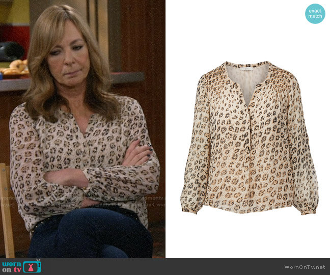 Joie Cordell Blouse worn by Bonnie Plunkett (Allison Janney) on Mom