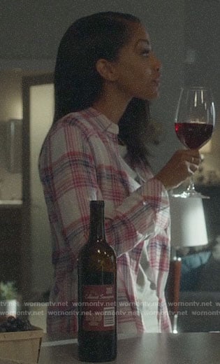 Kelly’s plaid shirt on Supergirl
