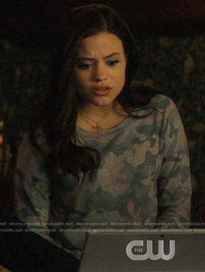 Maggie’s camouflage pullover on Charmed