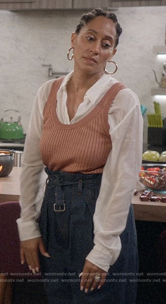 Rainbow’s paperbag waist jeans on Black-ish